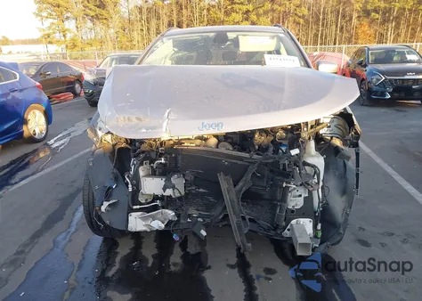 2018 Jeep Compass Latitude 4X4 из США, поврежденный, VIN 3C4NJDBB7JT175648